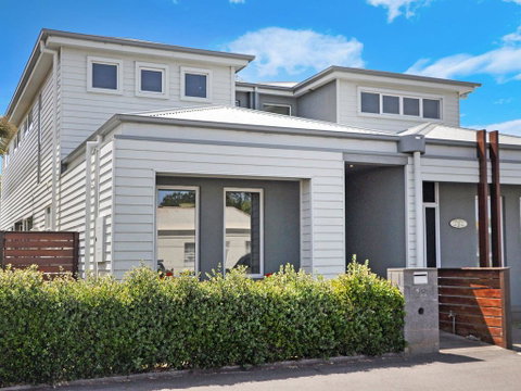 The Townhouse - Accommodation Melbourne 0
