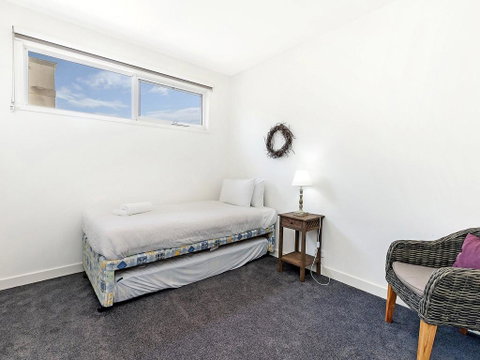 The Townhouse - Accommodation Melbourne 3