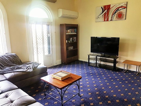The Wharf Hotel - Accommodation Melbourne 2