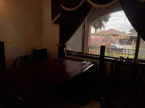 Thomastown Antique House Room 5 - Accommodation Melbourne 0