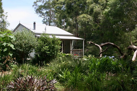 Tindoona Cottages - Accommodation Melbourne 0