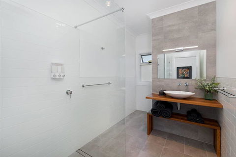 Toms Cottage - Wilgowrah -A Country Escape - Accommodation Melbourne 3