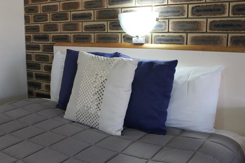 Top Of The Town Motel - Accommodation Melbourne 0