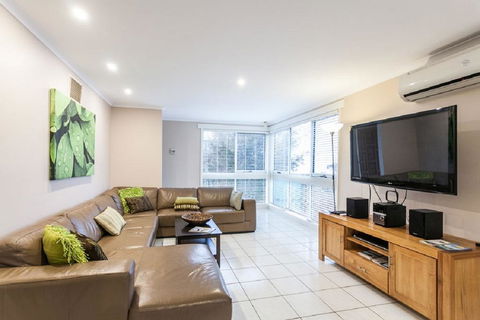 Torquay Retreats - Anderson - Accommodation Melbourne 0