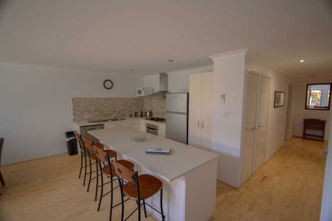 Townhouse 212 - Accommodation Melbourne 3