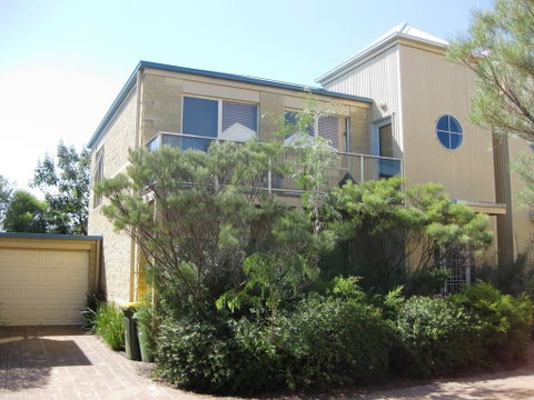 Townhouse On Osbourne - Accommodation Melbourne 3
