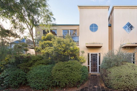 Townhouse On Osbourne - Accommodation Melbourne 2