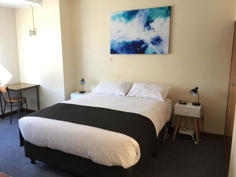 TRC Hotel - Accommodation Melbourne 2