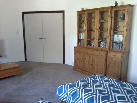 Tree Lodge - Accommodation Melbourne 3