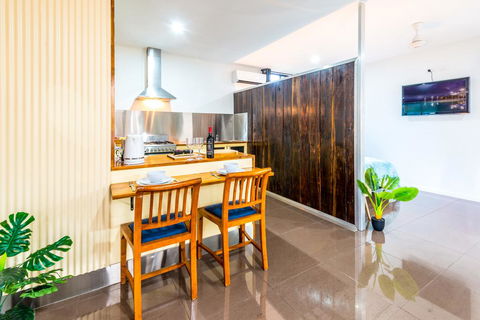 Tropic Studio, A Unique Hidden Gem! - Accommodation Melbourne 3