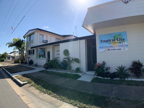 Tropical City Motor Inn - Melbourne 4u 0