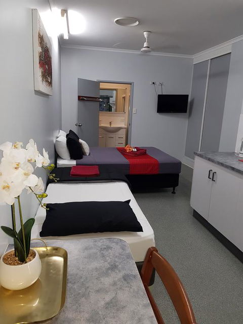 Tropical Lodge - Accommodation Melbourne 3