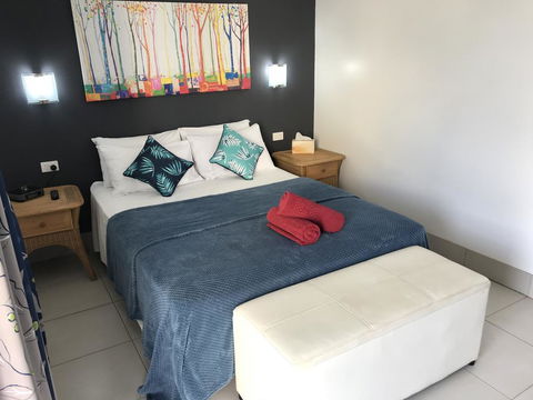 Tropical Lodge - Accommodation Melbourne 0