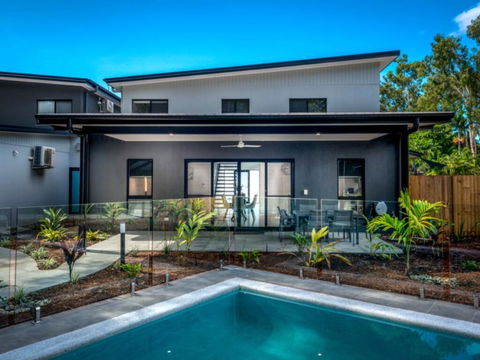 Tropicana Resort - Clifton Beach - Accommodation Melbourne 0