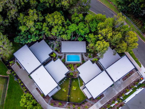 Tropicana Resort - Clifton Beach - Accommodation Melbourne 3