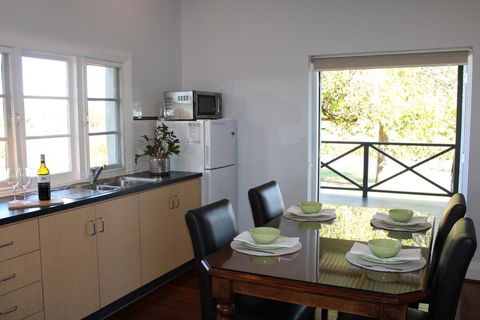 Upper Reach Spa Cottage - Accommodation Melbourne 3