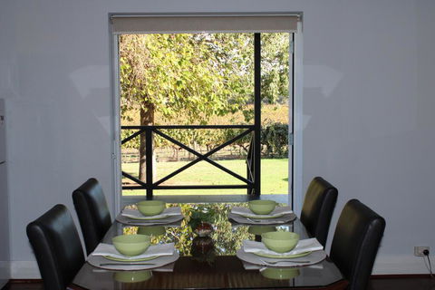 Upper Reach Spa Cottage - Accommodation Melbourne 2