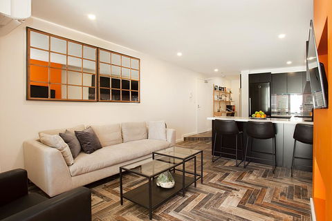 Urban Rest - Young St - Accommodation Melbourne 0