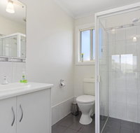 VALLEY VIEWS - 10 Valley Heights Drive - Accommodation Melbourne