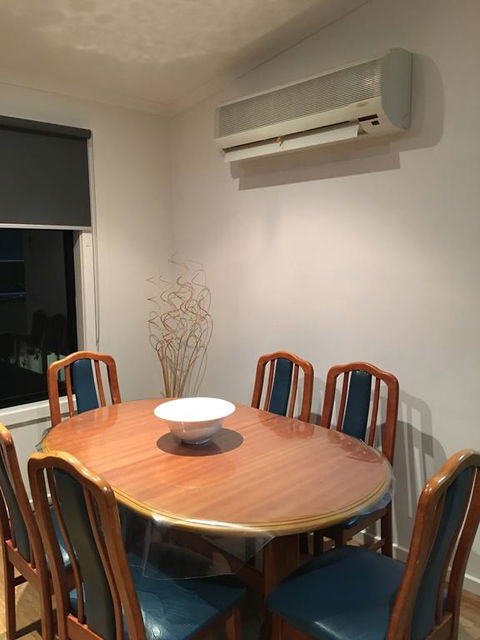 Villa By The Lake - Accommodation Melbourne 3