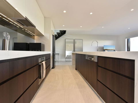 Villa Capri Waterside At Trinity Point - Accommodation Melbourne 2