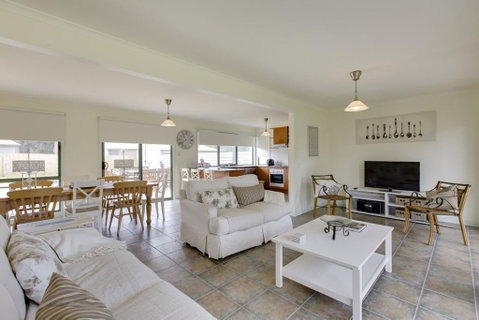 Villa De Mer At Phillip Island - Accommodation Melbourne 0