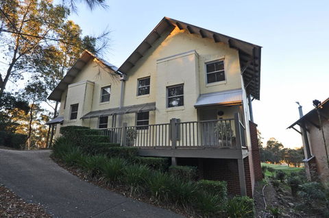 Villa Spa Executive 1br Burgundy Resort Condo Located Within Cypress Lakes Resort (nothing Is More Central) - Accommodation Melbourne 2