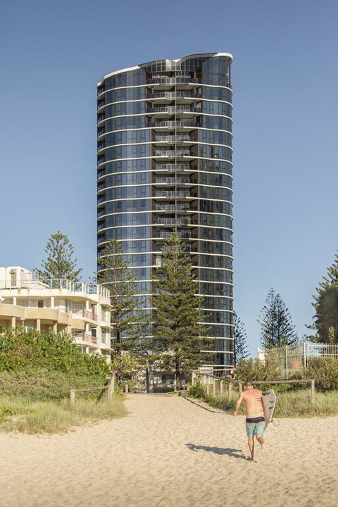 Vue Broadbeach - Accommodation Melbourne 3