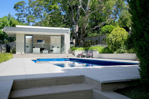 Vue De La Mer Luxury Family Retreat With Tennis Court, Pool, Spa, Water Views - Accommodation Melbourne 2