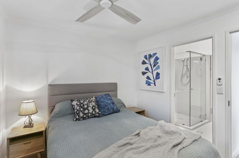 Walking On Sunshine - Accommodation Melbourne 2