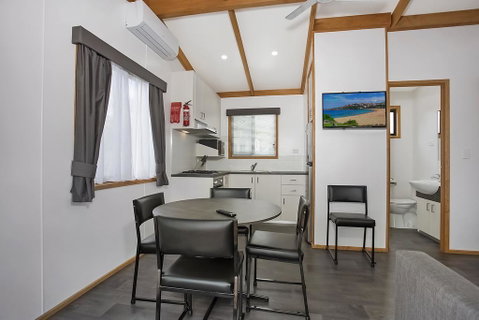 Warrnambool Holiday Village - Accommodation Melbourne 2