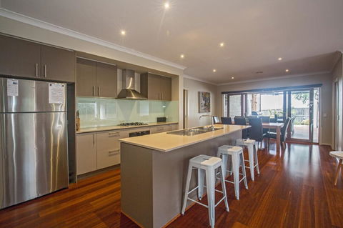 Nautical Rise Torquay - Accommodation Melbourne 3