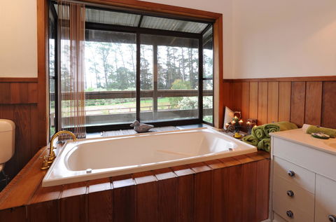 Lavender Farm - Accommodation Melbourne 3