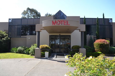 The Dingley Hotel - Accommodation Melbourne 1