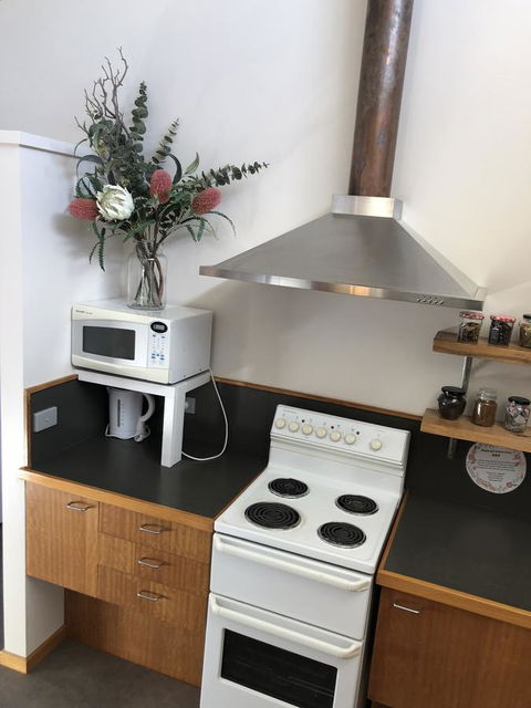 The PC Cottage - Accommodation Melbourne 17