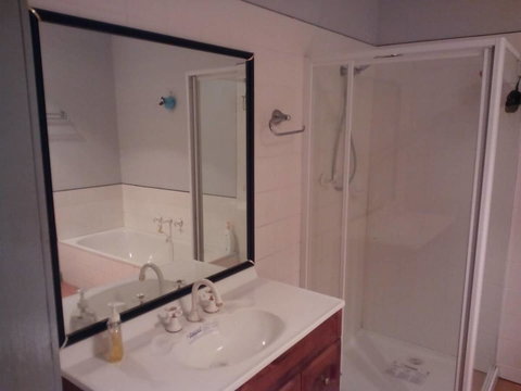 Avala Accommodation Daylesford - Accommodation Melbourne 4