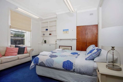 Plummers Mill - Central Townhouse - Accommodation Melbourne 8
