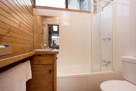 Plummers Mill - Central Townhouse - Accommodation Melbourne 5