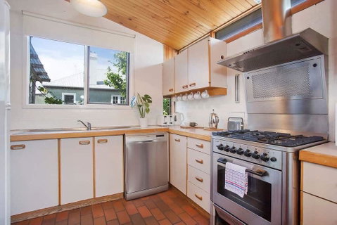Plummers Mill - Central Townhouse - Accommodation Melbourne 2