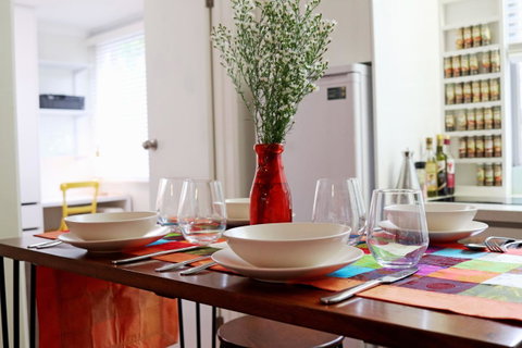 Colour Pop Fitzroy - 3 Bedroom Pet Friendly - Accommodation Melbourne 23
