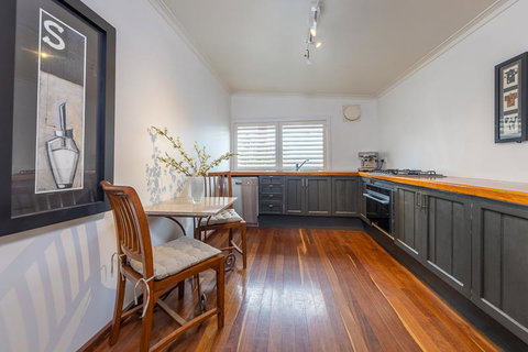 Chestnut Daylesford - Accommodation Melbourne 2
