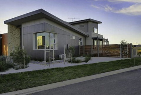 19 Glen Eagles Close - Accommodation Melbourne 3