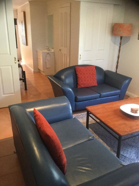 At The Beach Apartments - Accommodation Melbourne 12