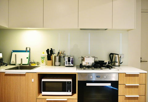 Superb Habour View/ Stylish Apartment / Landmark Building/ Free Tram - Accommodation Melbourne 13