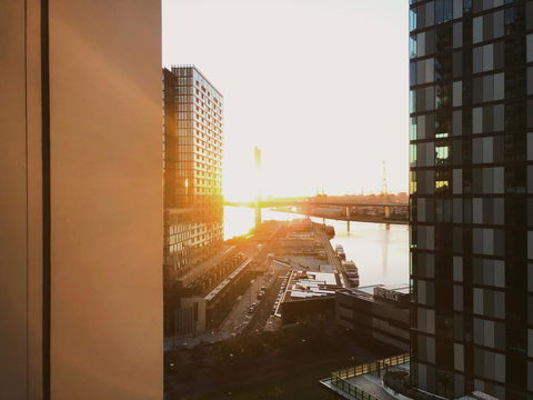 Superb Habour View/ Stylish Apartment / Landmark Building/ Free Tram - Accommodation Melbourne 25