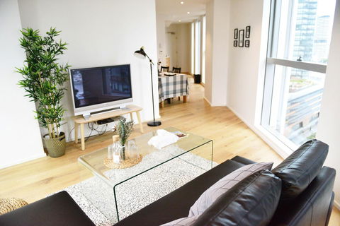 Superb Habour View/ Stylish Apartment / Landmark Building/ Free Tram - Accommodation Melbourne 6