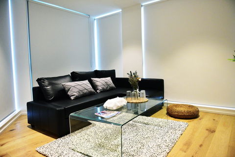 Superb Habour View/ Stylish Apartment / Landmark Building/ Free Tram - Accommodation Melbourne 7