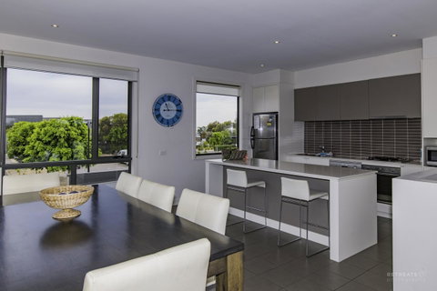 1 Pebble Place - Accommodation Melbourne 0