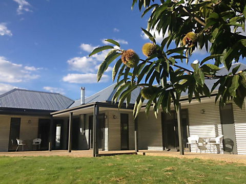 3 Bells Alpine Cottage - Accommodation Melbourne 0