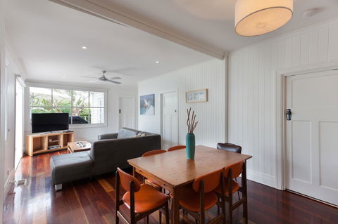 Sorrento Beach House - Perfect Spot And NEW Pool - Accommodation Melbourne 6